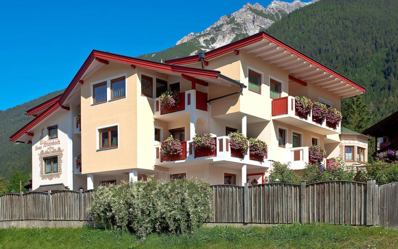 Haus Steinbock Bed & Breakfast นอยชติฟ อิม ชตูไปทัล ภายนอก รูปภาพ