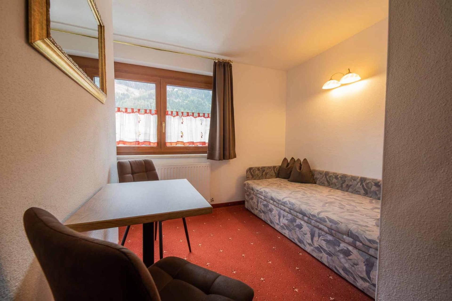 Haus Steinbock Bed & Breakfast นอยชติฟ อิม ชตูไปทัล ภายนอก รูปภาพ